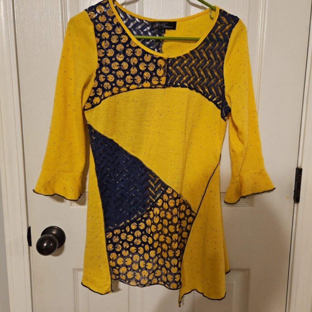 Womens long sleeved shirt